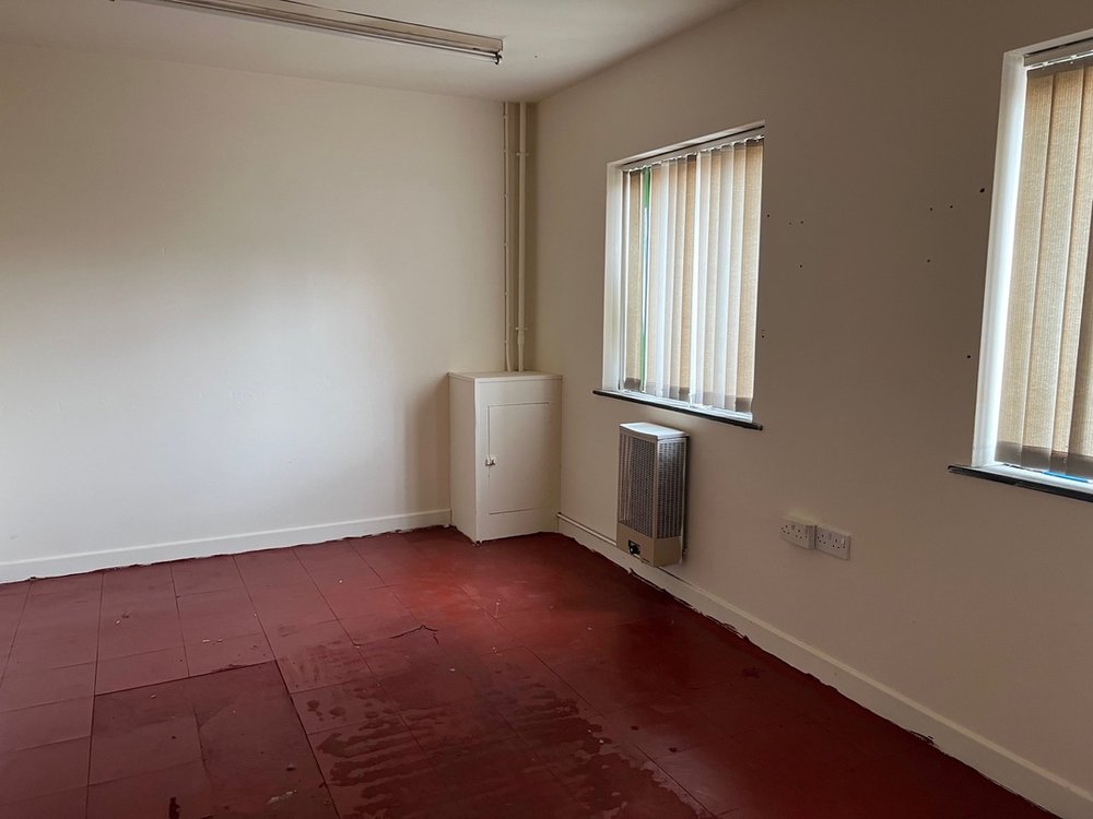 Storage in Newtown - photo 3